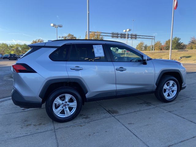 Used 2021 Toyota RAV4 XLE FWD image 12
