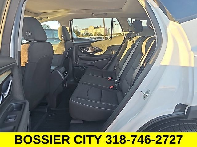 New 2024 GMC Terrain SLE w/ Driver Convenience Package FWD image 8