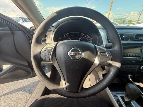 Used 2013 Nissan Altima 2.5 S FWD image 15