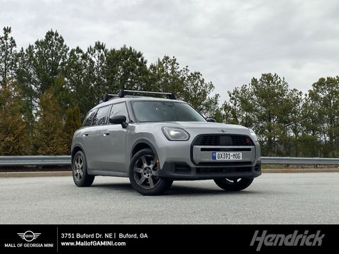 Used 2025 MINI Cooper Countryman S w/ Comfort Package Max image 1