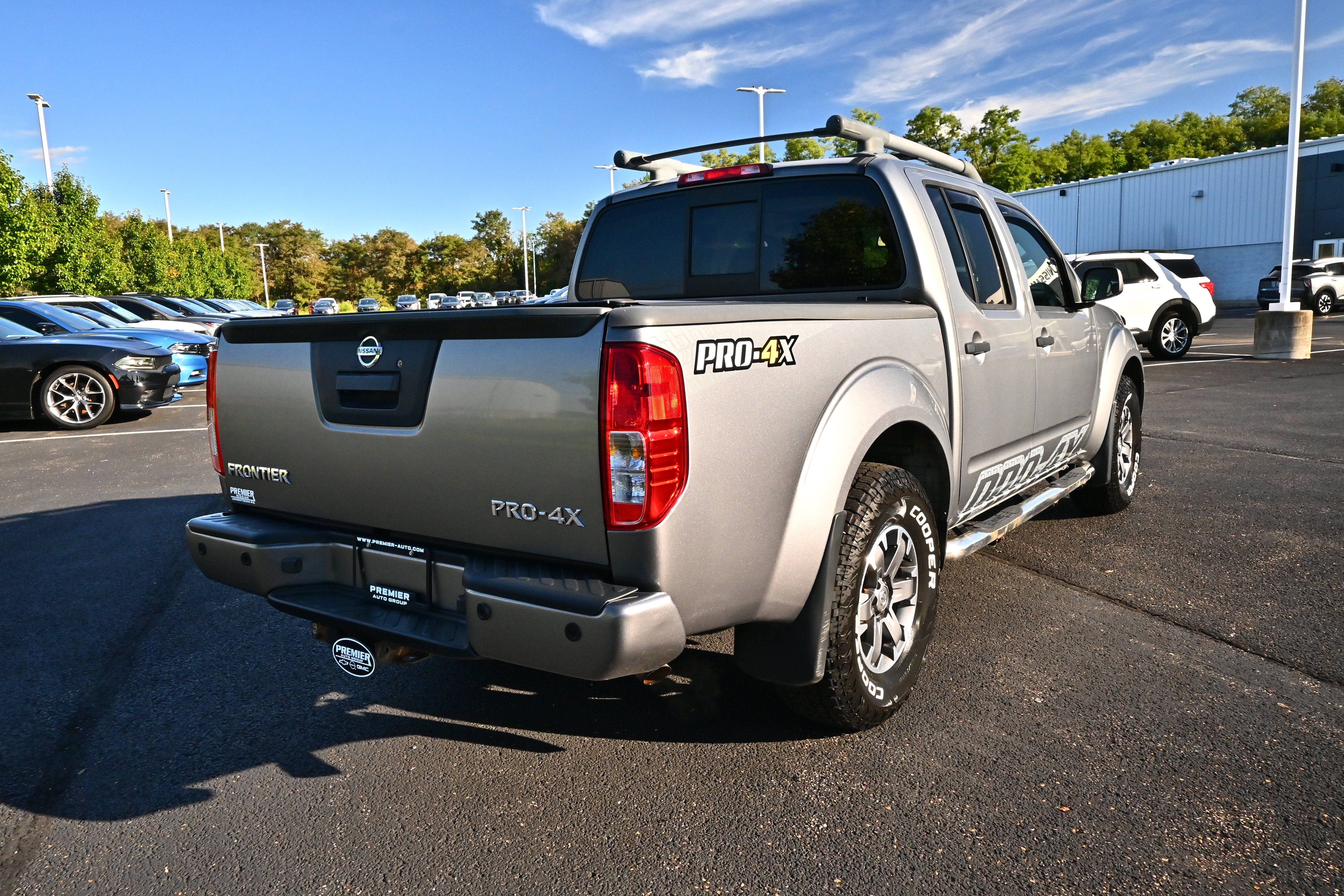 Used 2020 Nissan Frontier PRO-4X w/ Pro-4x Utility Package AWD/4WD image 6