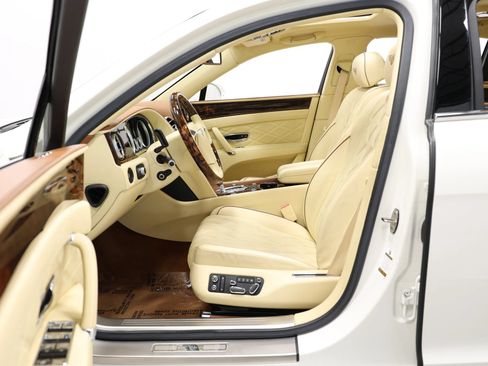 Used 2014 Bentley Flying Spur W12 AWD/4WD image 14