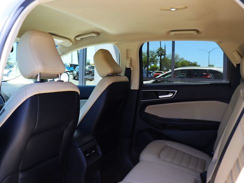 Used 2020 Ford Edge SEL AWD/4WD image 35