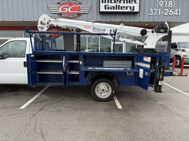 Used 2011 Ford F550 4x4 Regular Cab Super Duty w/ Payload Upgrade Pkg image 7