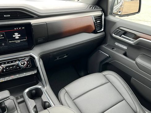 New 2026 GMC Sierra 1500 Denali AWD/4WD image 36
