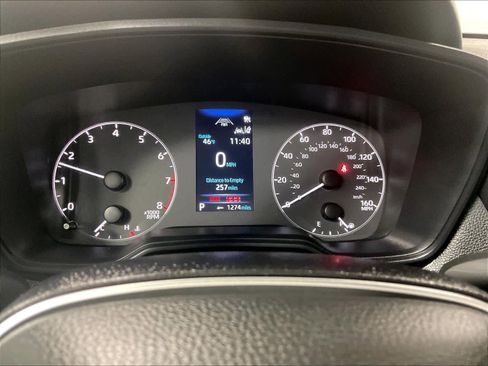 Certified 2024 Toyota Corolla Cross LE image 24