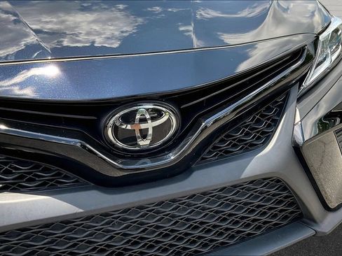 Used 2019 Toyota Camry SE FWD image 28