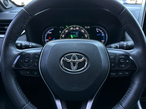 Used 2021 Toyota RAV4 XSE AWD/4WD image 11
