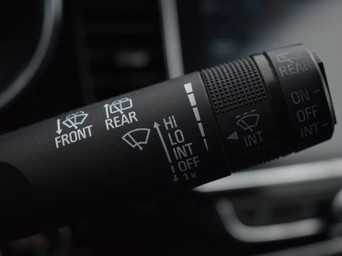 Used 2020 Buick Encore Essence image 24