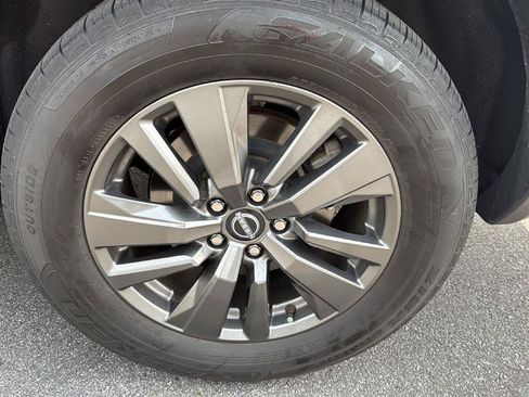 Certified 2022 Nissan Pathfinder S AWD/4WD image 10