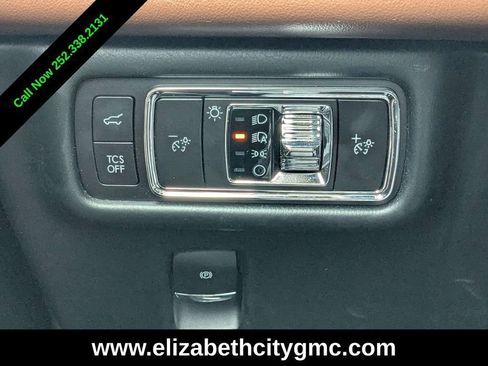 Used 2023 Lincoln Nautilus Reserve image 29