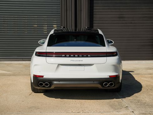 New 2026 Porsche Panamera image 9