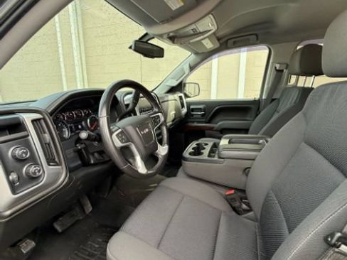 Used 2017 GMC Sierra 1500 SLE w/ SLE Value Package AWD/4WD image 9