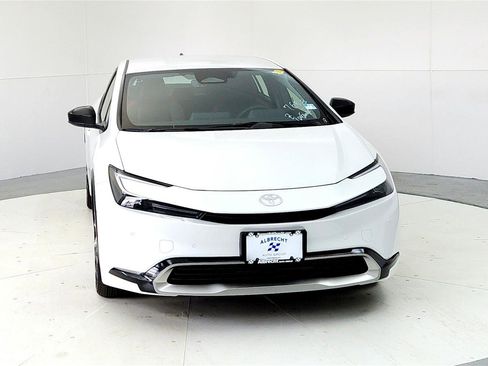 New 2026 Toyota Prius Plug-In Hybrid image 8