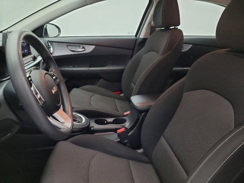 Used 2023 Kia Forte LXS w/ LXS Technology Package image 17