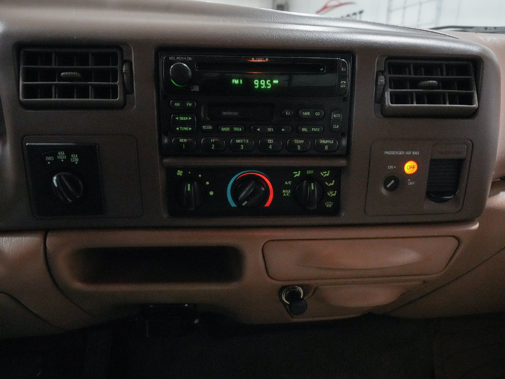 Used 1999 Ford F250 4x4 SuperCab Super Duty image 17