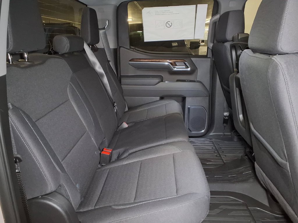 Used 2026 GMC Sierra 1500 SLE AWD/4WD image 7