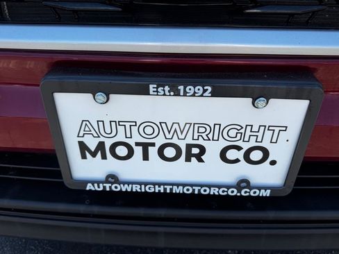 Used 2022 Toyota Highlander XLE AWD/4WD image 20