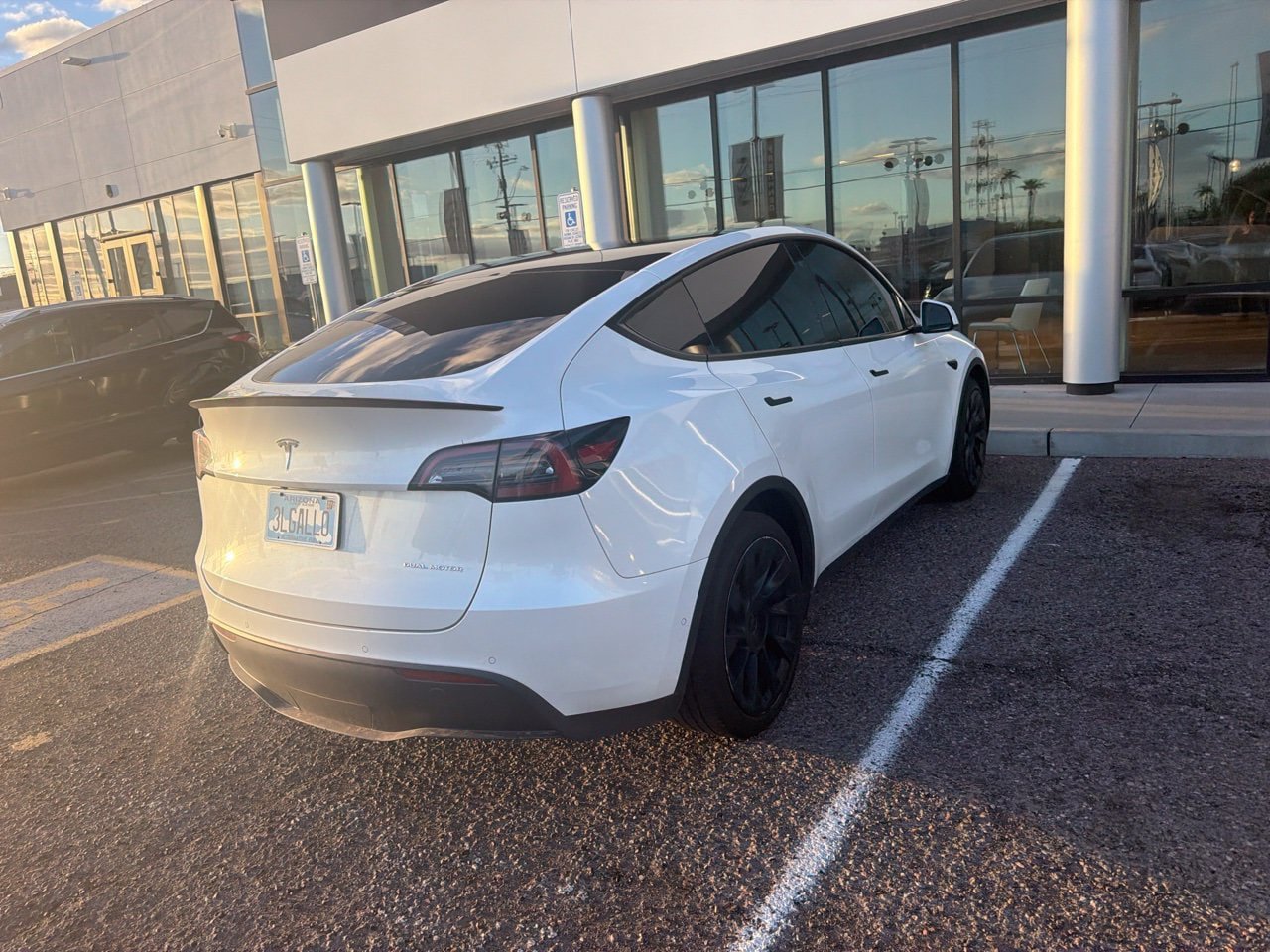 Used 2021 Tesla Model Y Long Range AWD/4WD image 6