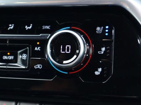 Used 2023 GMC Sierra 1500 Denali w/ Denali Reserve Package image 33