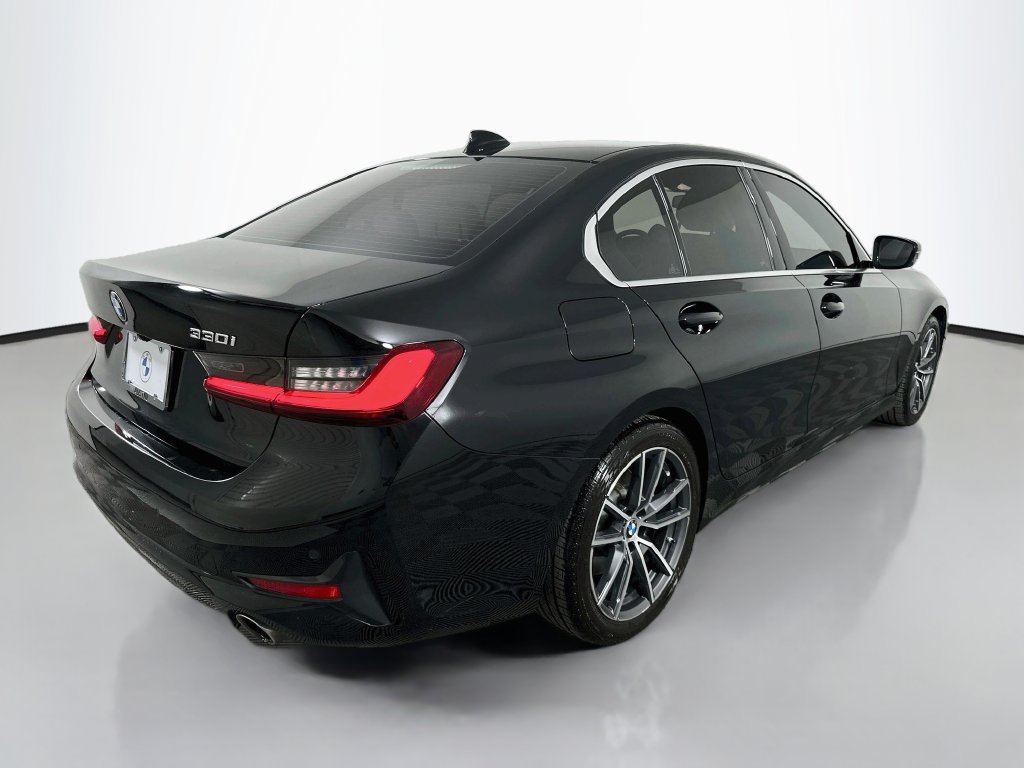 Used 2022 BMW 330i Sedan w/ Driving Assistance Package RWD image 5