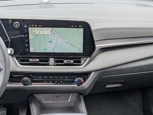 New 2026 Chevrolet Equinox LT image 12