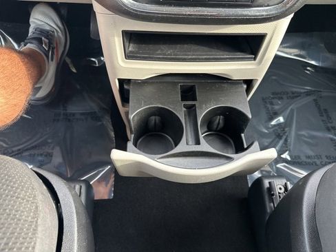 Used 2019 Dodge Grand Caravan SE image 19