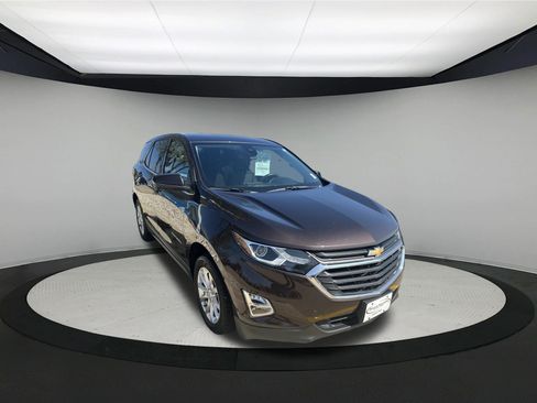 Used 2020 Chevrolet Equinox LT AWD/4WD image 1