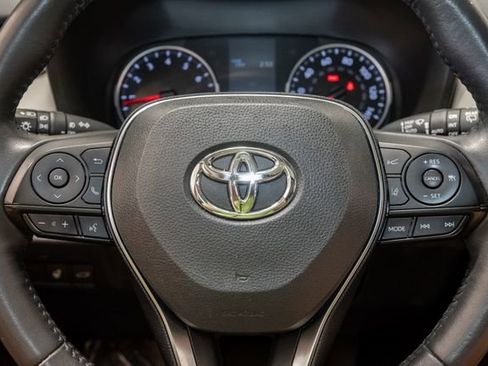 Used 2019 Toyota RAV4 XLE Premium w/ Advanced Technology Package FWD image 12