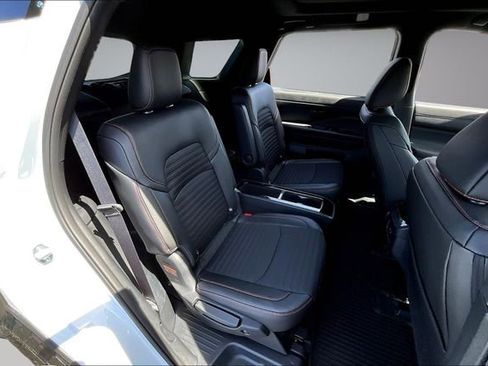 New 2026 Nissan Pathfinder Rock Creek image 10