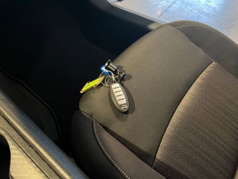 Used 2025 Nissan Altima 2.5 SV image 22