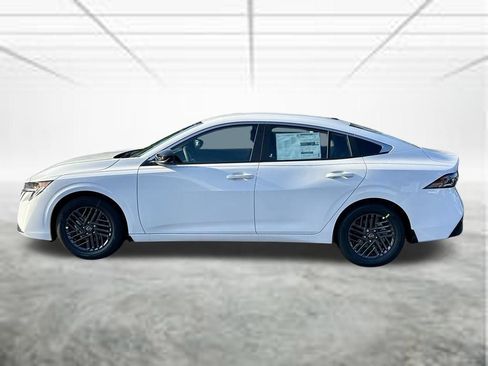New 2026 Nissan Sentra SV w/ SV Convenience Package FWD image 9