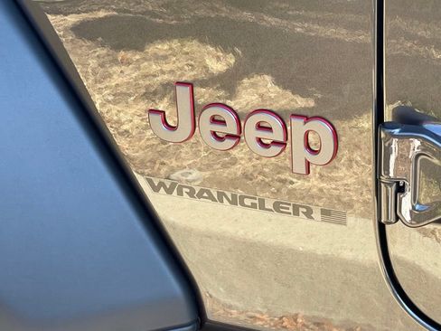 New 2026 Jeep Wrangler Unlimited Rubicon AWD/4WD image 10