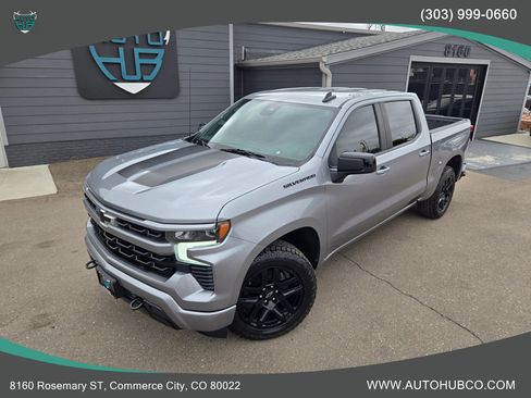 Used 2023 Chevrolet Silverado 1500 RST w/ Rally Edition AWD/4WD image 2