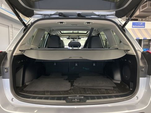 Certified 2024 Subaru Forester Limited image 32