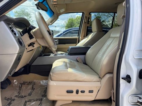 Used 2011 Ford Expedition XLT w/ 201A Rapid Spec Order Code RWD image 16