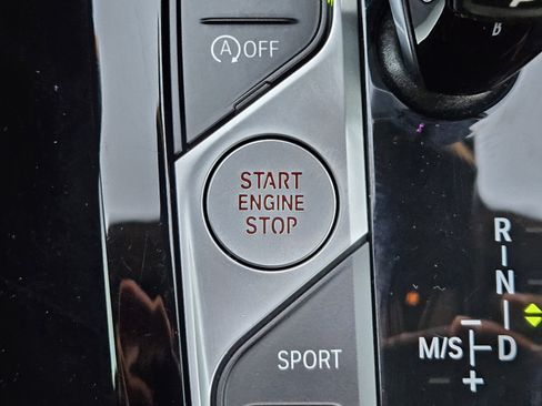 Used 2024 BMW X3 sDrive30i w/ M Sport Package image 23