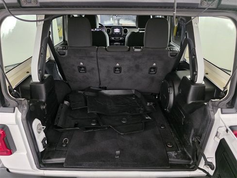 Certified 2020 Jeep Wrangler Unlimited Sport image 17
