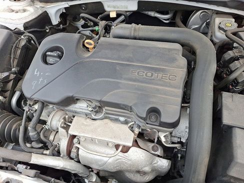 Used 2019 Chevrolet Malibu LT image 33