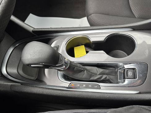 Used 2023 Chevrolet Malibu LT image 24