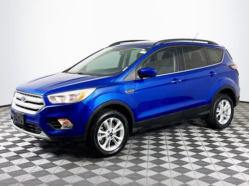 Used 2018 Ford Escape SE image 4