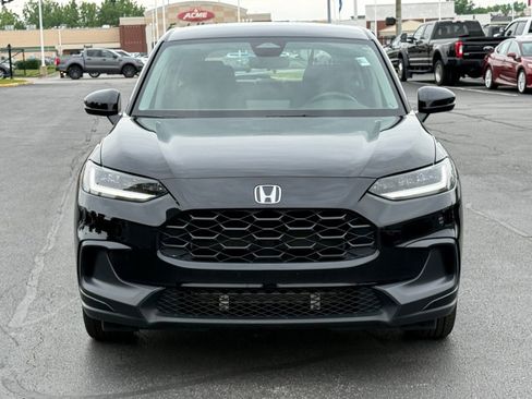 Used 2024 Honda HR-V LX image 9