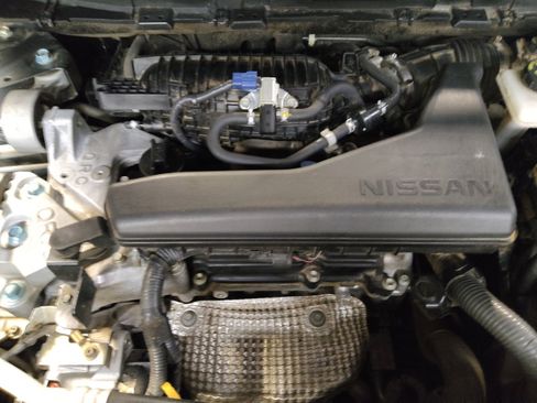 Used 2017 Nissan Rogue SL w/ SL Premium Package FWD image 30