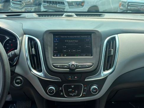 Used 2022 Chevrolet Equinox LT FWD image 17
