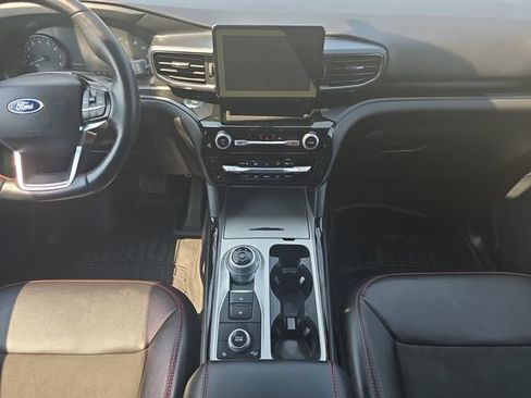 Used 2023 Ford Explorer ST-Line AWD/4WD image 11