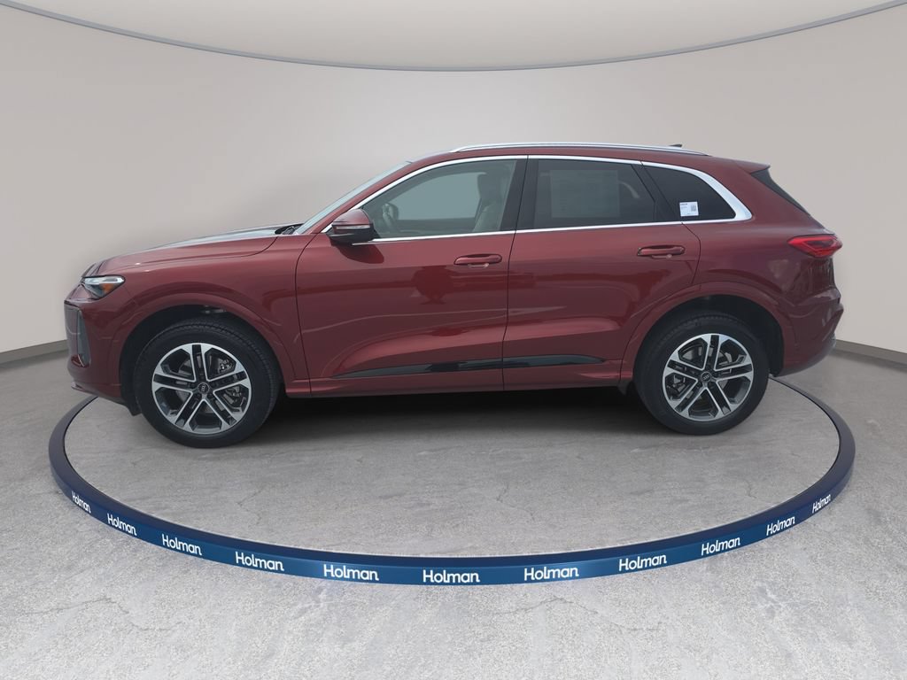 Certified 2025 Audi Q5 Premium w/ Convenience Package AWD/4WD image 8