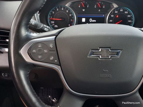 Used 2022 Chevrolet Traverse RS FWD image 31