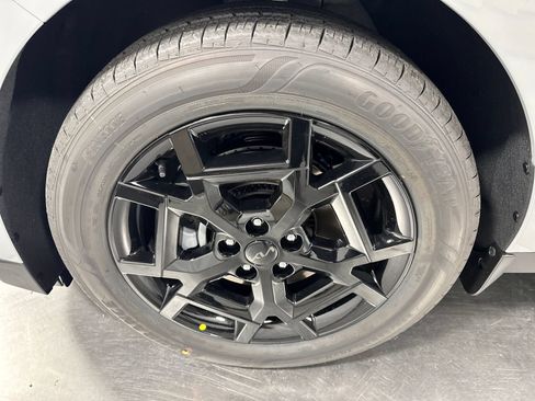 New 2026 Kia Carnival SX w/ SX Dark Edition Package FWD image 2