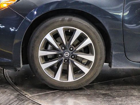 Used 2018 Nissan Altima 2.5 SL FWD image 9