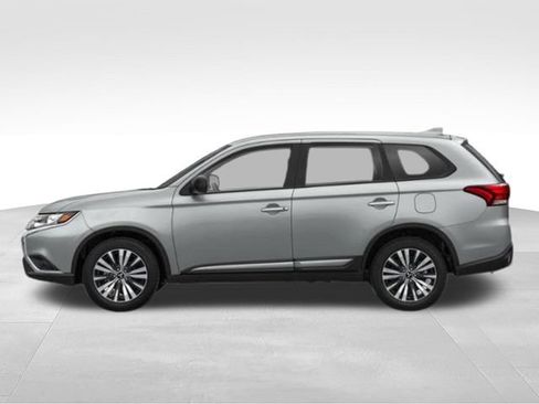 Used 2020 Mitsubishi Outlander SEL FWD image 3